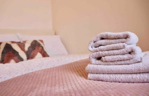 Contemporary & Stylish House . FREE Parking - Foto 16