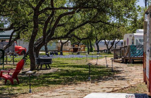 Charming Luxurious Airstream Beautifully Design with Indoor Bath in Texas - Foto 30