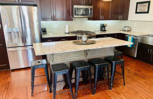 Charming Creole Cottage 2 Blocks Across Rampart St from French Quarter - Photo 11