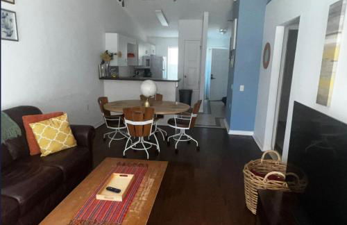 Charming 2 bdr 1 bath home fenced byard N Pensacola Pet Friendly Close to bases - Foto 12