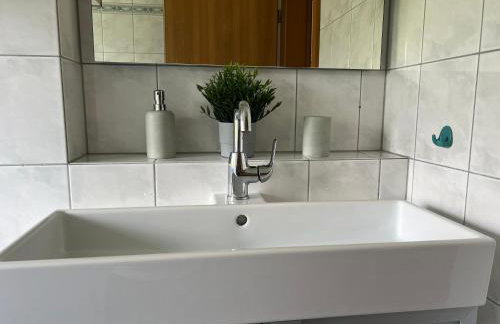 Design-Terrasse-7 Personen-Netflix-Garage-Seenah - Foto 44