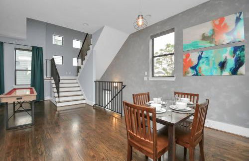 Skyline Views - Sleeps 10 Home Near Downtown - Photo 27