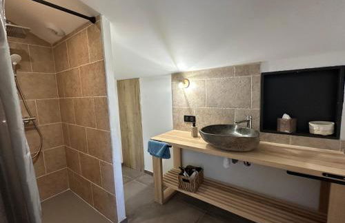 Domaine de Verteilhac Le Jardin de Clémence, 6 personnes piscine chauffée - Foto 9