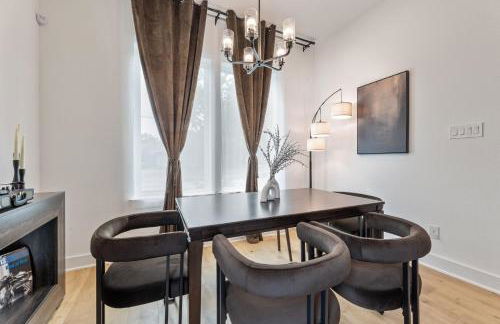 Brand New 3BR 2 5BA Home with Hot Tub - Photo 12