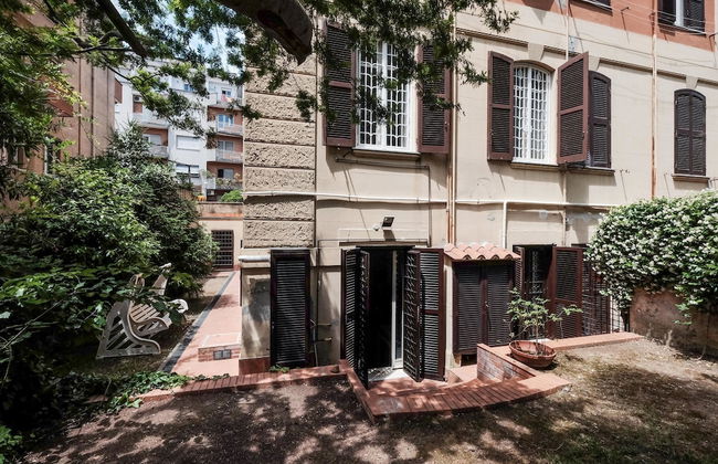 Lush Garden Steps Away from Great Park - Foto 45