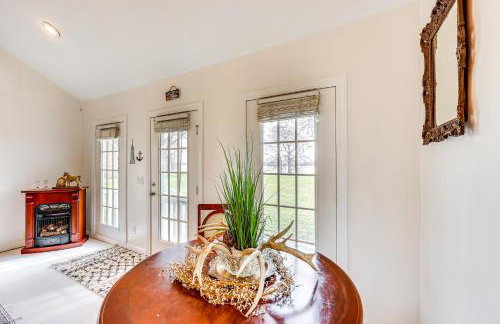 Walk to Lake Chicot Cottage with Yard and Views! - Foto 11