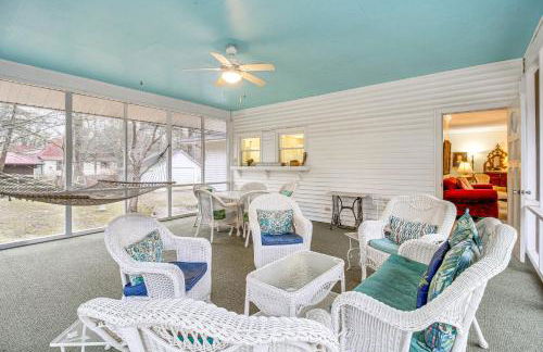 Central and Ornate Sewanee Home with Screened-In Porch - Foto 22