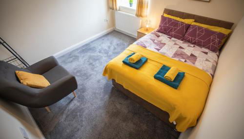 Crystal House Flat 3 - free private parking - metro - Foto 2