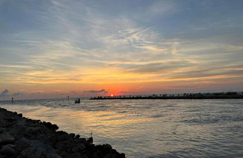 HUGE In-Law Apt Beach Oasis- Private entrance - Foto 35