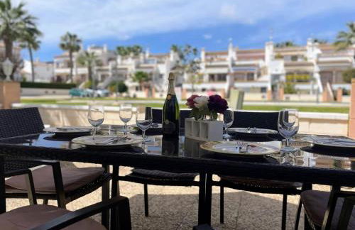 3 Bed Townhouse Overlooking Com Pool LD314 - Foto 2