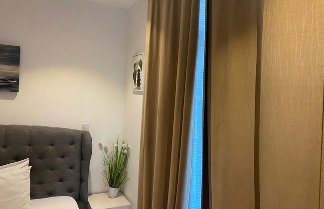 Embassy Gardens Royal Luxury Apartments - Foto 29