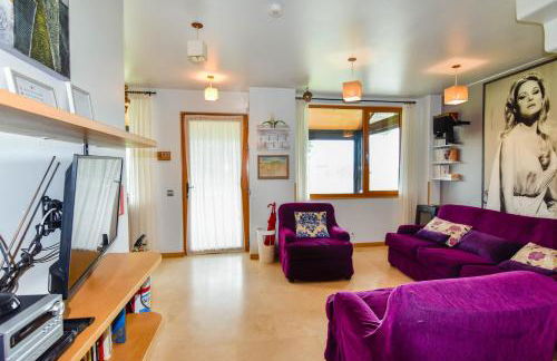 Casa con gran jardín y piscina en Cabarceno - Foto 10