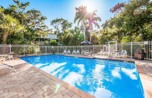 Two Sisters - Foto 39