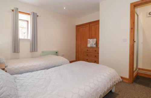 Daisy Nook - Photo 15