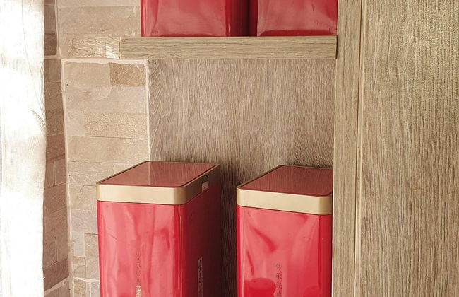 Secure Solar Powered two Bedroomed Haven - Photo 15