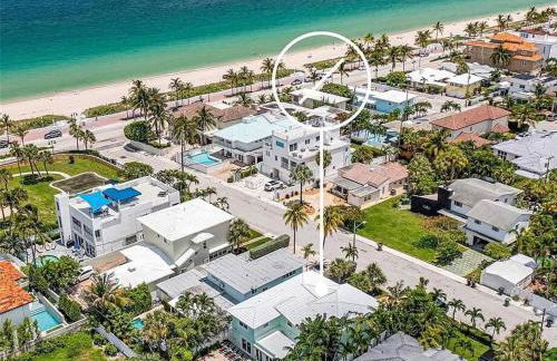 Steps to Beach, Pool, Backyard Oasis, Game Room - Foto 15