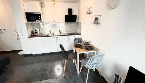 Agatha : ACCES FACILE GARE PARDIEU / EUREXPO / AEROPORT / GROUPAMA STADIUM - Foto 4, minibar