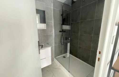 017 CHIC & COSY F2 53m2 HYPERCENTRE WIFI SMART TV NETFLIX - Foto 36