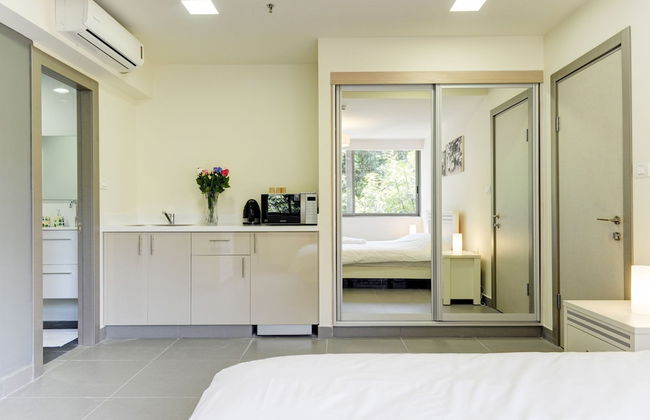 Dizengoff Inn - Foto 12