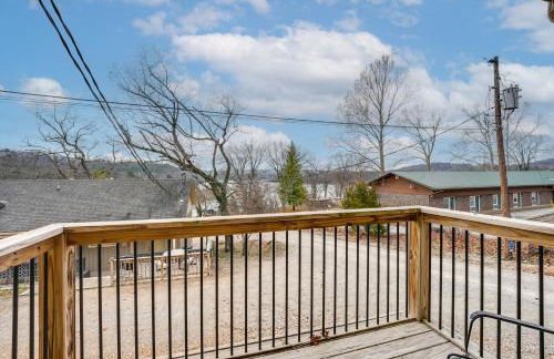 Walk to Lake and Trails Cape Fair Retreat with Grill! - Foto 19