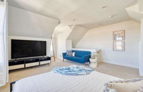 Spacious Townhome Combination for the Whole Family - Photo 35