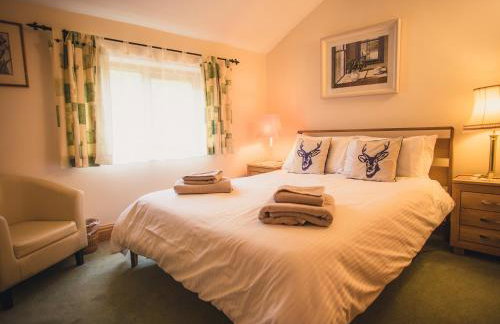 Deerclose West Farmhouse - Photo 16