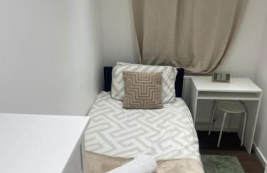 Tranquil Thamesmead Treasure - London - Foto 18