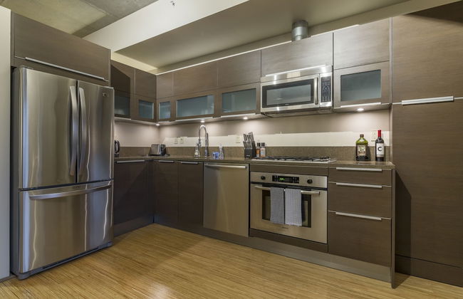 Domicile Suites at Mark on 8th - Photo 25