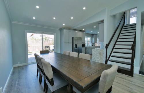 Renovated 5 Bd 3 Ba AC Private Deck Lawn - Foto 44