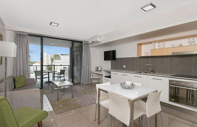 Atrio Apartments - Photo 25