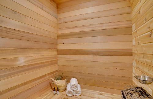 Chic Utah Getaway with Fireplace, Sauna and 2 Decks! - Photo 2