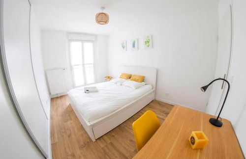 Paris & DisneyLand - 2min From Train Station - Private Indoor Parking - Foto 16