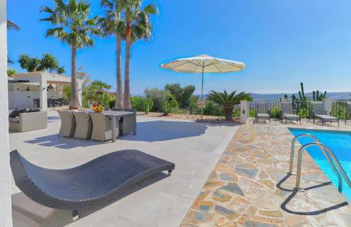 Amazing villa with panoramic views - Photo 15