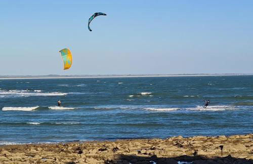 Belle maison rénovée, 650m de la plage, grand jardin, classée meublé de tourisme 3 étoiles - Photo 45