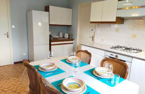 Chez Tata Malou - Maison avec jardin, cour fermée, proche toutes commodités - Foto 8