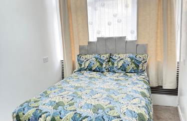 Deluxe Centre Private Apartment - Self Check In - Cctv - Free Parking - Foto 1