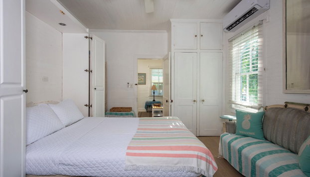 Island Serenity: Charming Watercolor Cottage Near Beach - Foto 3, Habitación