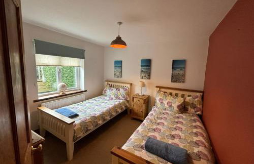 Mellow Cottage just a short walk to the beach - Foto 35