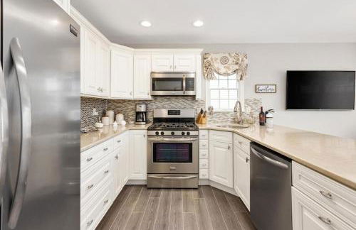 Balcony View, Updated Interior, Close to the Beach! - Foto 8