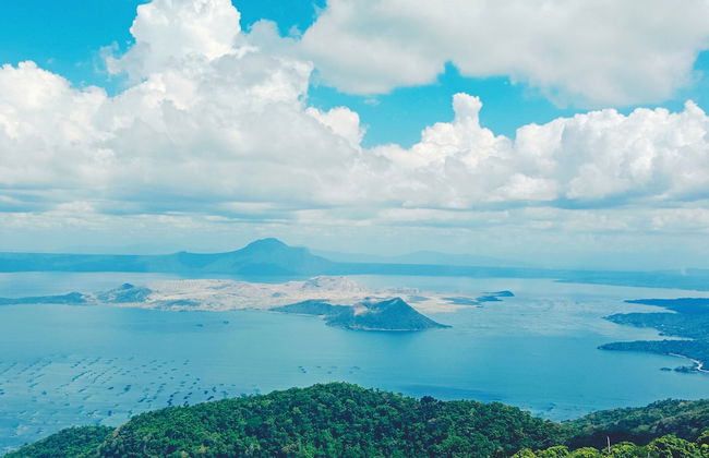 Deluxe Family Room in Tagaytay With Taal Lake View - Foto 1