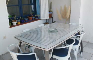 Caseta de pescadors a les cales de Colera, 2ª linea de mar - Foto 2