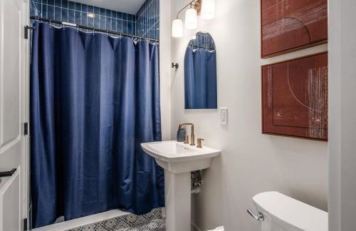 Rooftop Patio, Hot Tub and Games City Escape - Foto 5