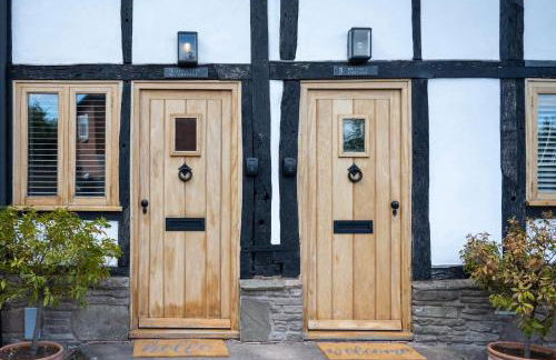 Bramble Cottage - Cosy 2 Bed With Deluxe HOT TUB & Log Burner - Photo 21