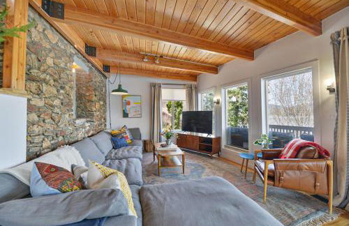 Huvila Haven Lake Front Home with Dock and Hot Tub - Foto 13