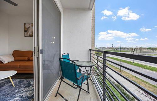 Stylish 1BR Retreat with Pool & Gym - Foto 8