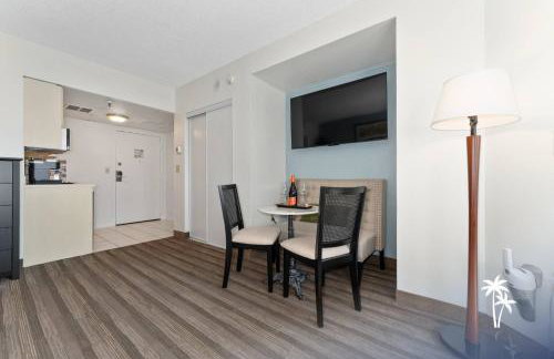 Relaxing Central Condo with Balcony 7 Min to Universal - Foto 3
