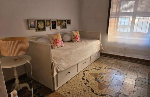 La Nava, casa de pueblo con patio y calefacción con chimenea - Foto 4