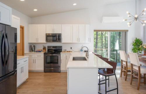 Forest luxury Gourmet kitchen Moran Park nearby - Foto 6
