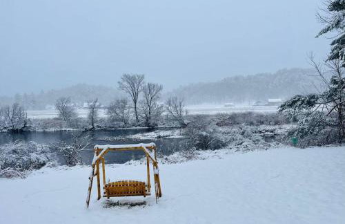 Maple Sugar Shack Tiny House with hot tub & river by Stowe - Foto 57