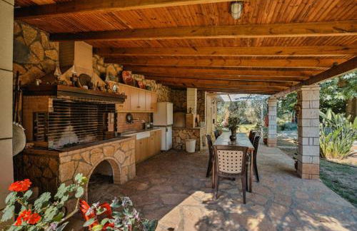 PanThea Stone Villa - Photo 51